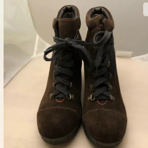 B.O.C. Kiki Women’s Brown Suede Chunky Ankle Boot Lace Up EUC BORN Size 10